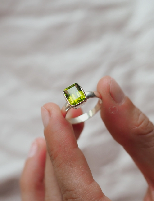 anello Peridoto